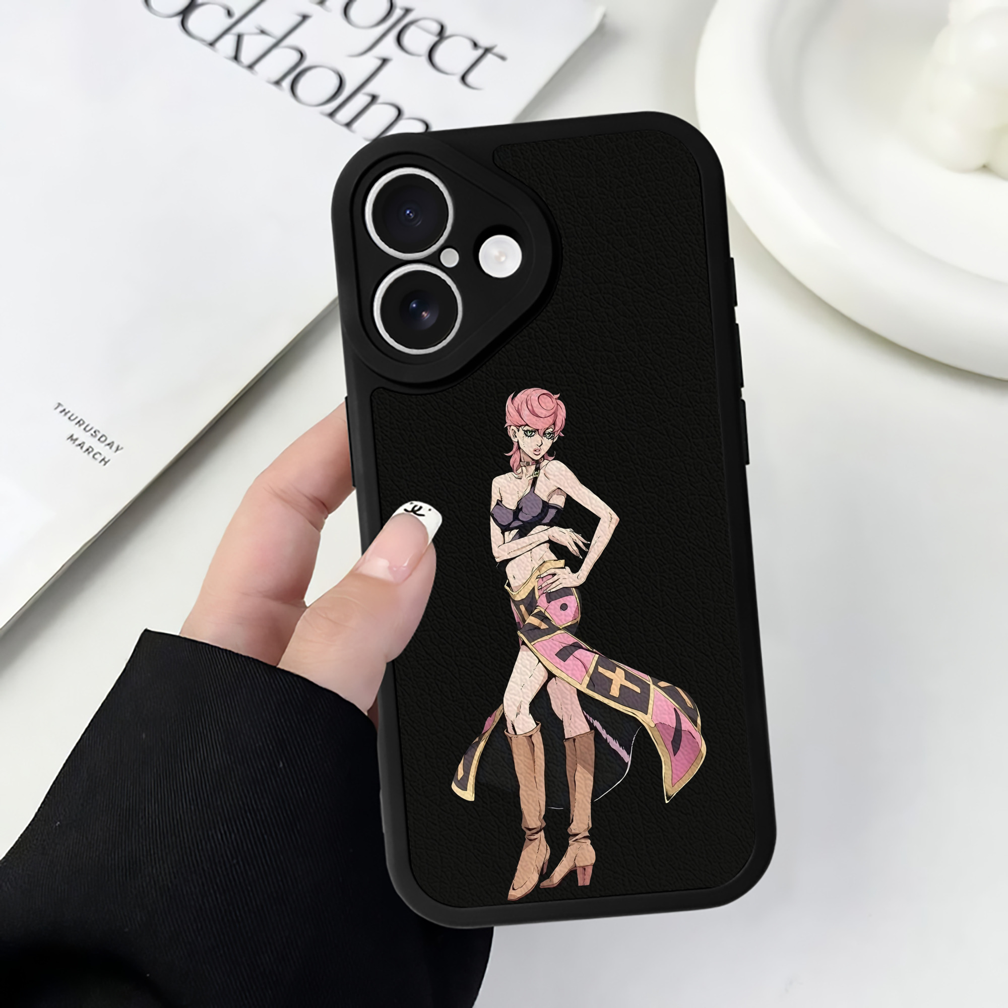 （画像用） ジョジョの奇妙な冒険 トリッシュ?ウナ JoJo's Bizarre Adventure Trish Una 【iPhone 16シリーズ対応】シリコンスマホケース（レザー調） 材質：シリコン